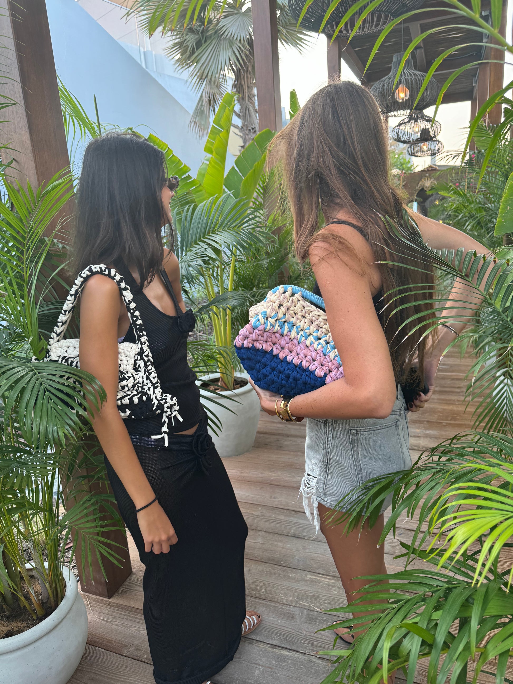 Tricot clutch